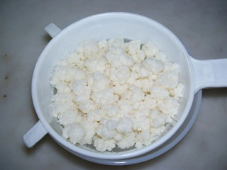 Kefir Nedir? Kefir Nasıl Kullanılır ve Özellikleri